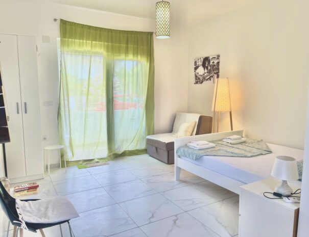 Studio-apartment